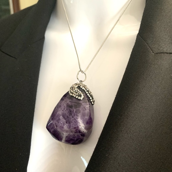 Gorgeous large size purple color natural amethyst stone pendant necklace & chain - Picture 2 of 6